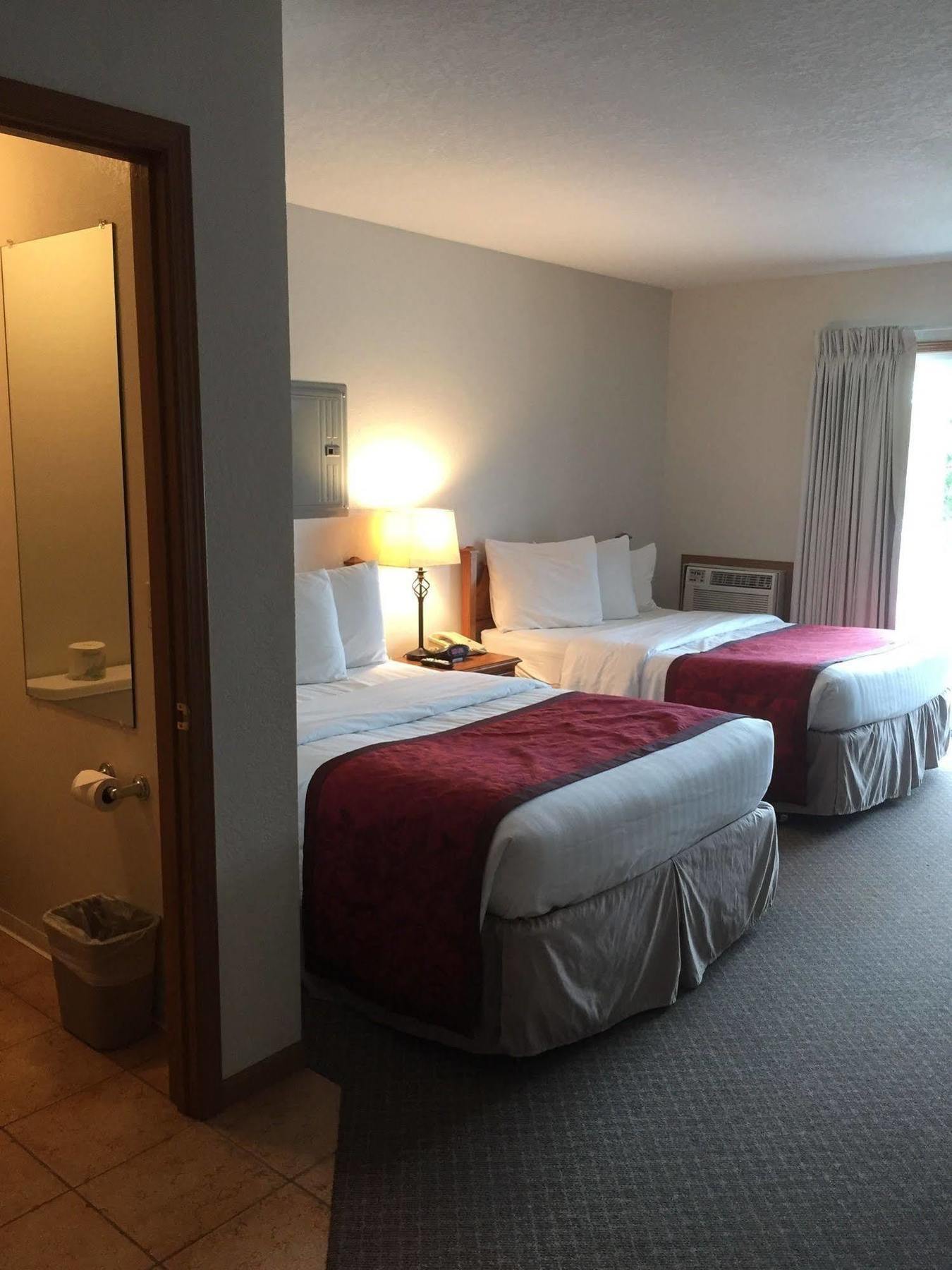 Nader'S Motel & Suites 拉丁顿 外观 照片